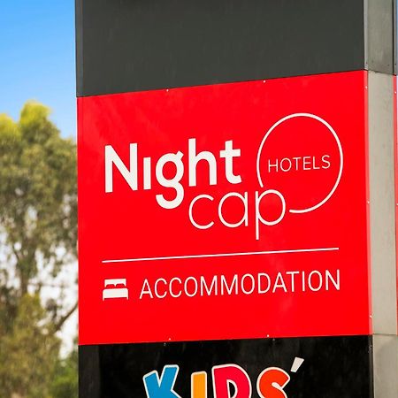 Nightcap At Playford Tavern Elizabeth Exteriör bild